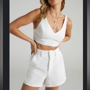 Showpo MELBOURNE TWILL TWO PIECE SHORT SET IN WHITE